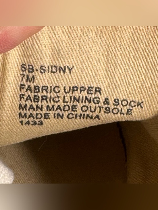 Betsey Johnson Sidny Rhinestone Platform Sneakers Women’s Size 7 - Picture 10 of 10